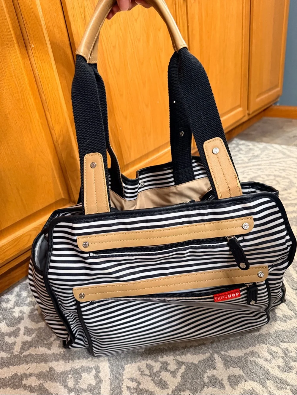 Skip Hop spacious striped